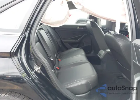 2019 Volkswagen Jetta 1.4T R-Line/1.4T S/1.4T Se z USA, uszkodzony, nr VIN 3VWCB7BU6KM241896